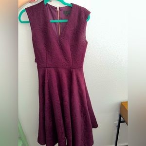 TED BAKER London Burgundy Short sleeve dress